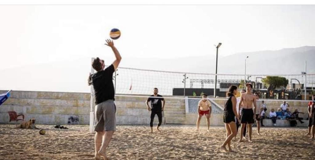 Milletvekili Öztaylan, Gençlerle Beach Voleybolu Oynadı